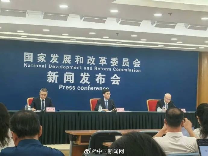 690亿国补再续！Mini LED电视将大幅反超OLED